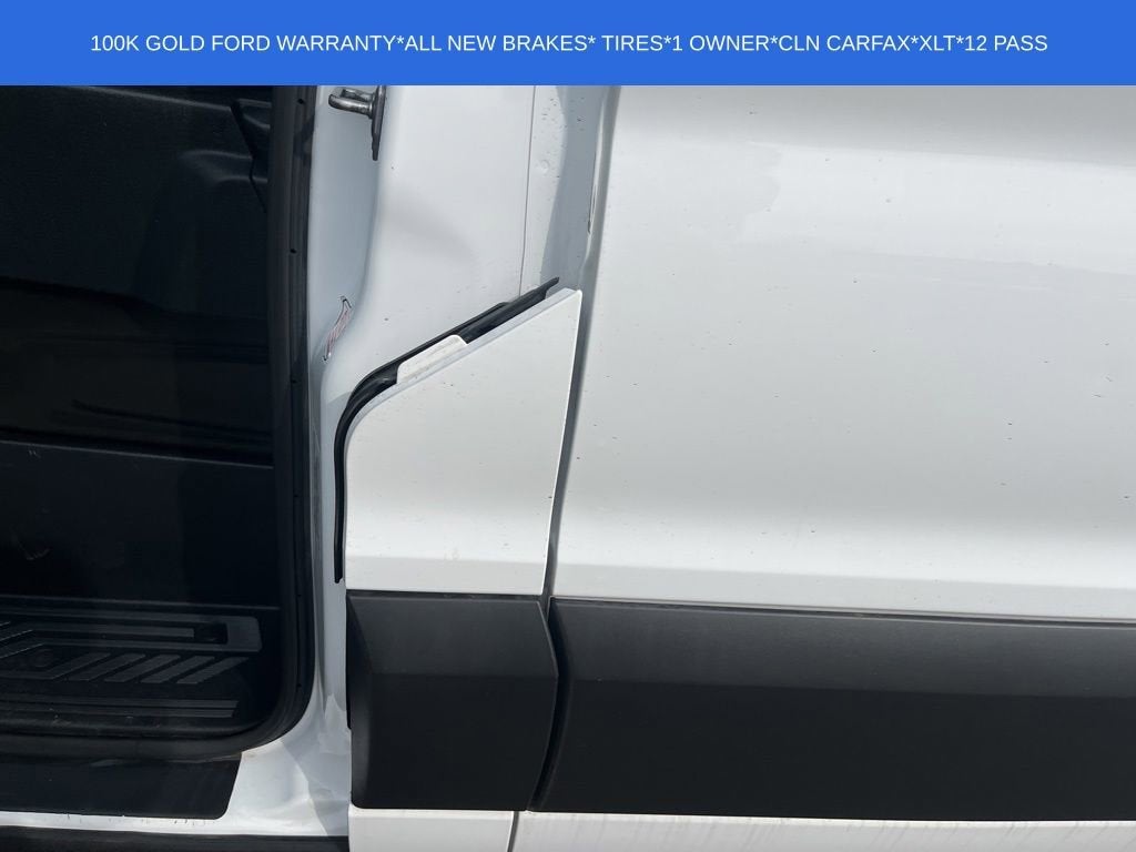 2023 Ford Transit Passenger Wagon XLT