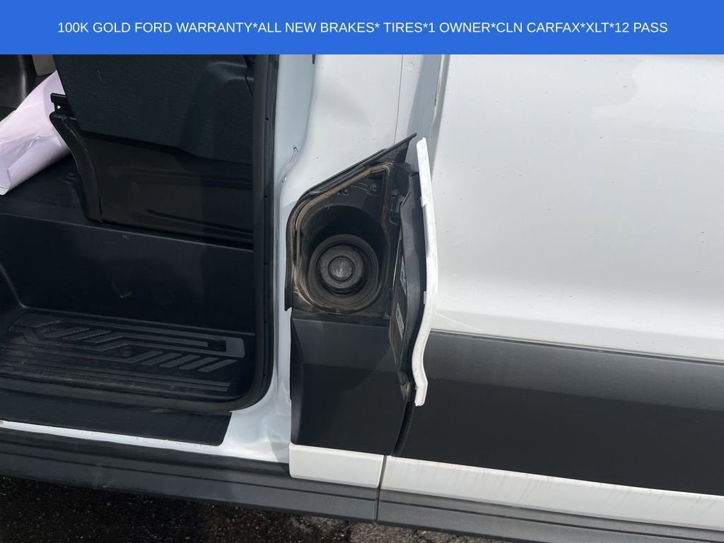 2023 Ford Transit Passenger Wagon XLT