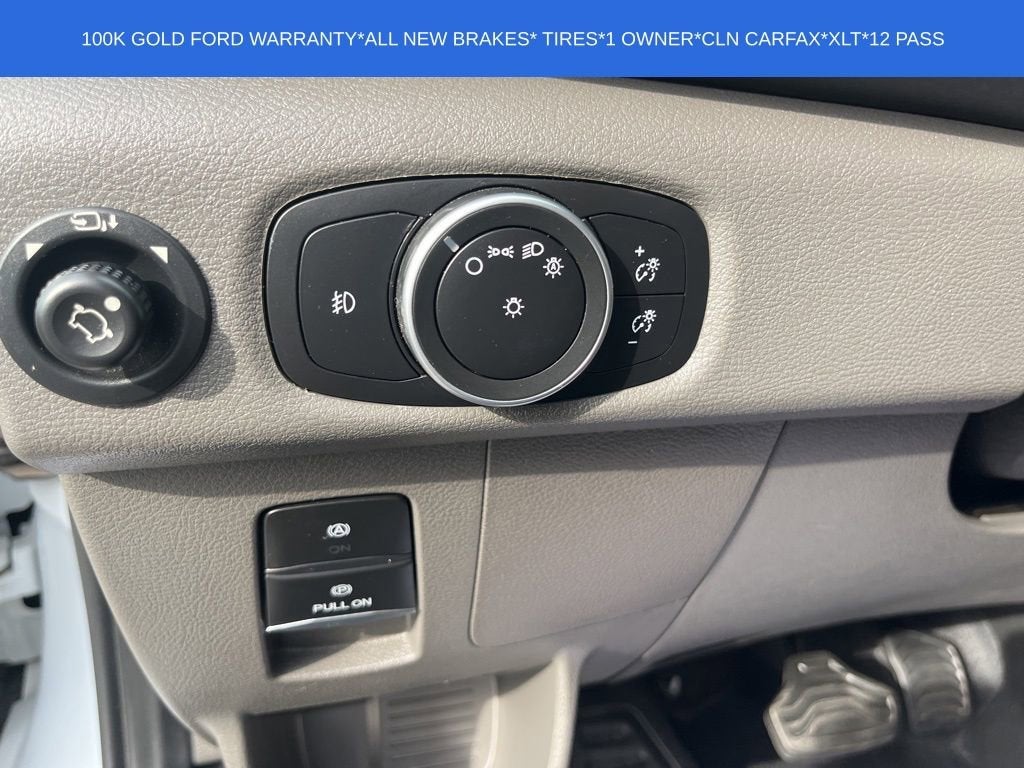 2023 Ford Transit Passenger Wagon XLT