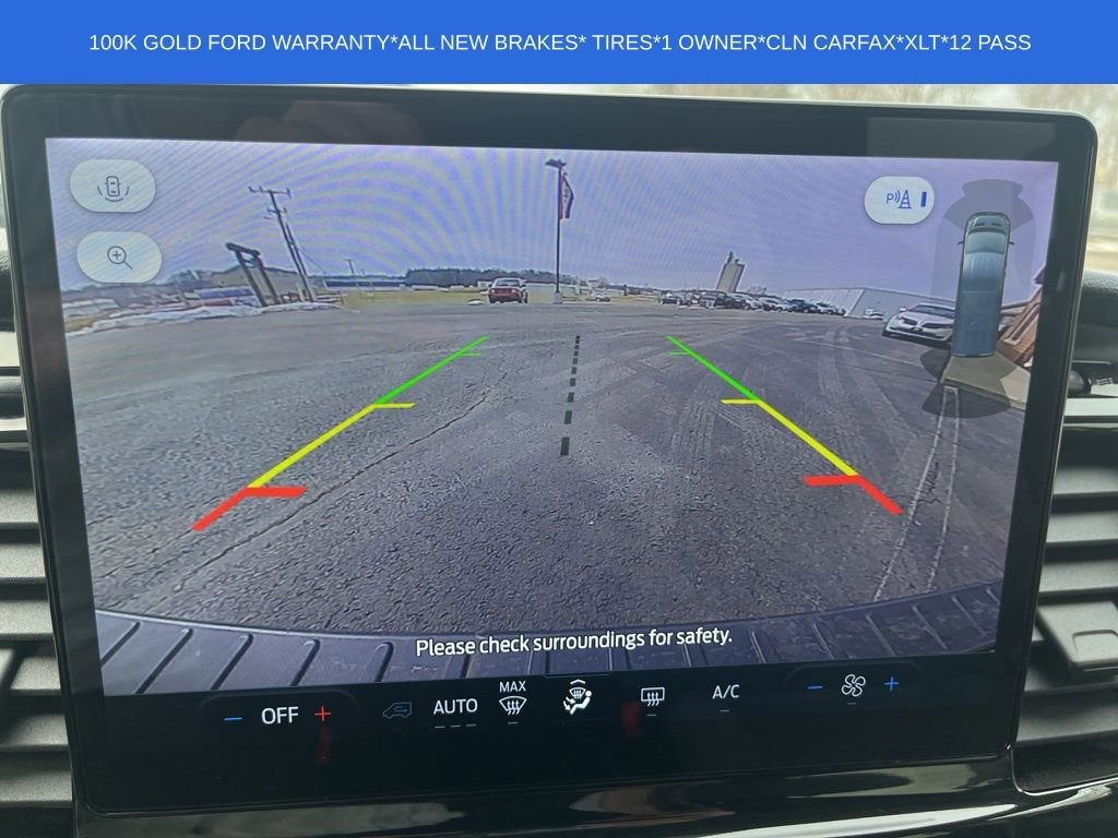 2023 Ford Transit Passenger Wagon XLT