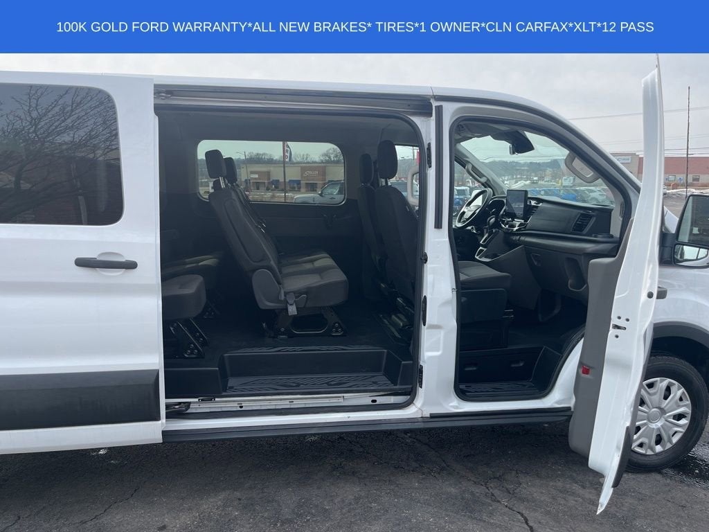 2023 Ford Transit Passenger Wagon XLT