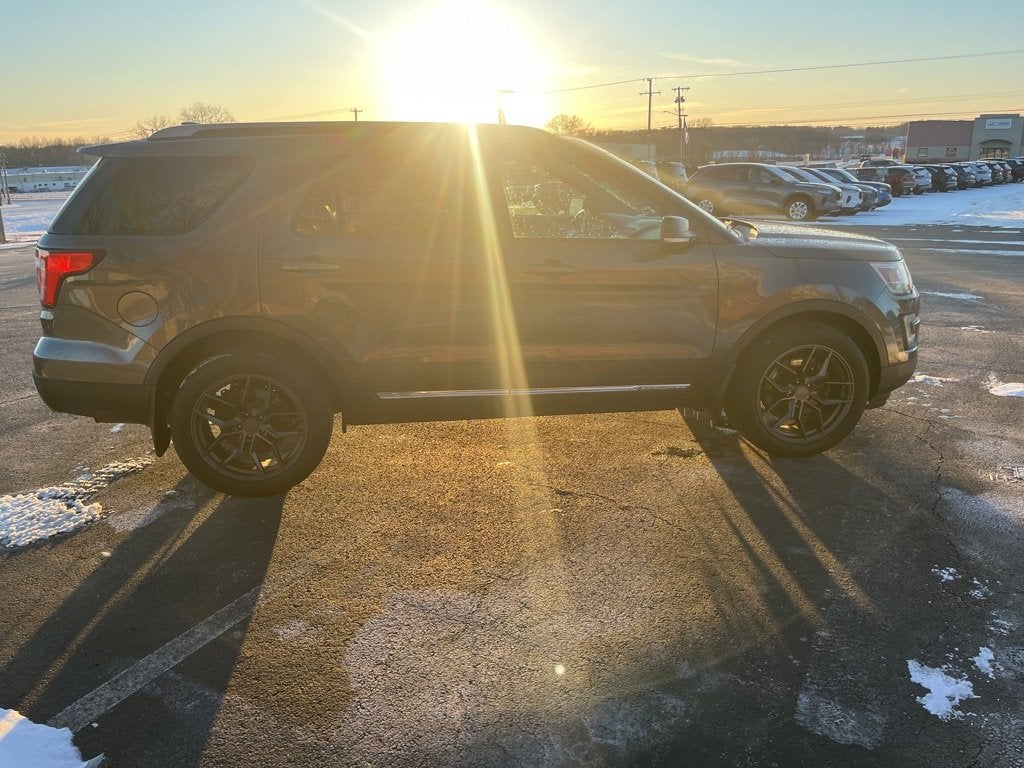 2017 Ford Explorer XLT 4WD