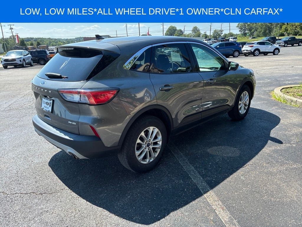 2022 Ford Escape SE