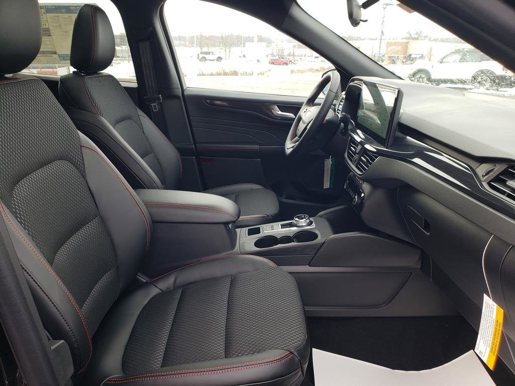 2026 Ford Escape ST-Line Select AWD