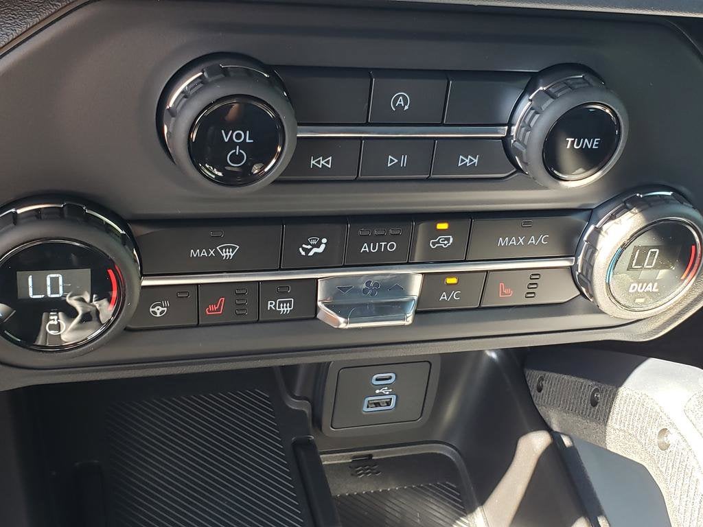 2025 Ford Bronco Outer Banks 4 Door 4x4