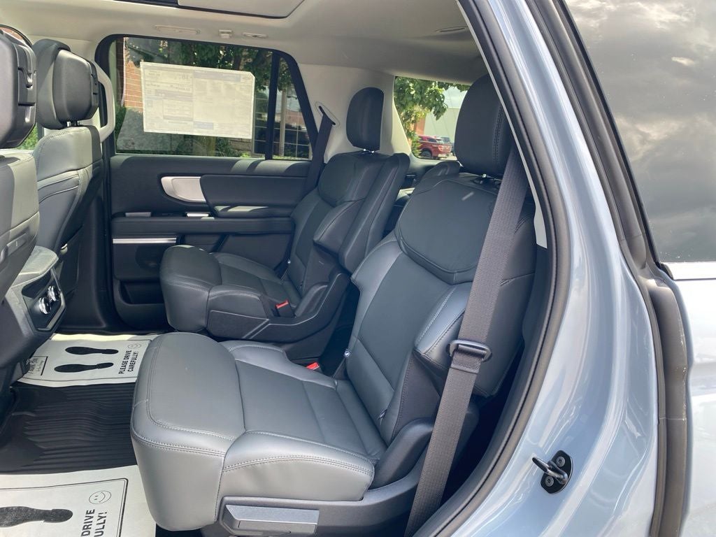 2027 Ford Expedition Active
