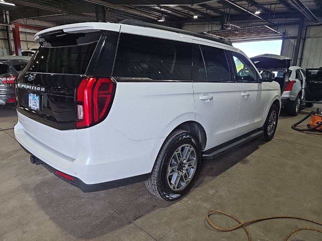 2026 Ford Expedition Active