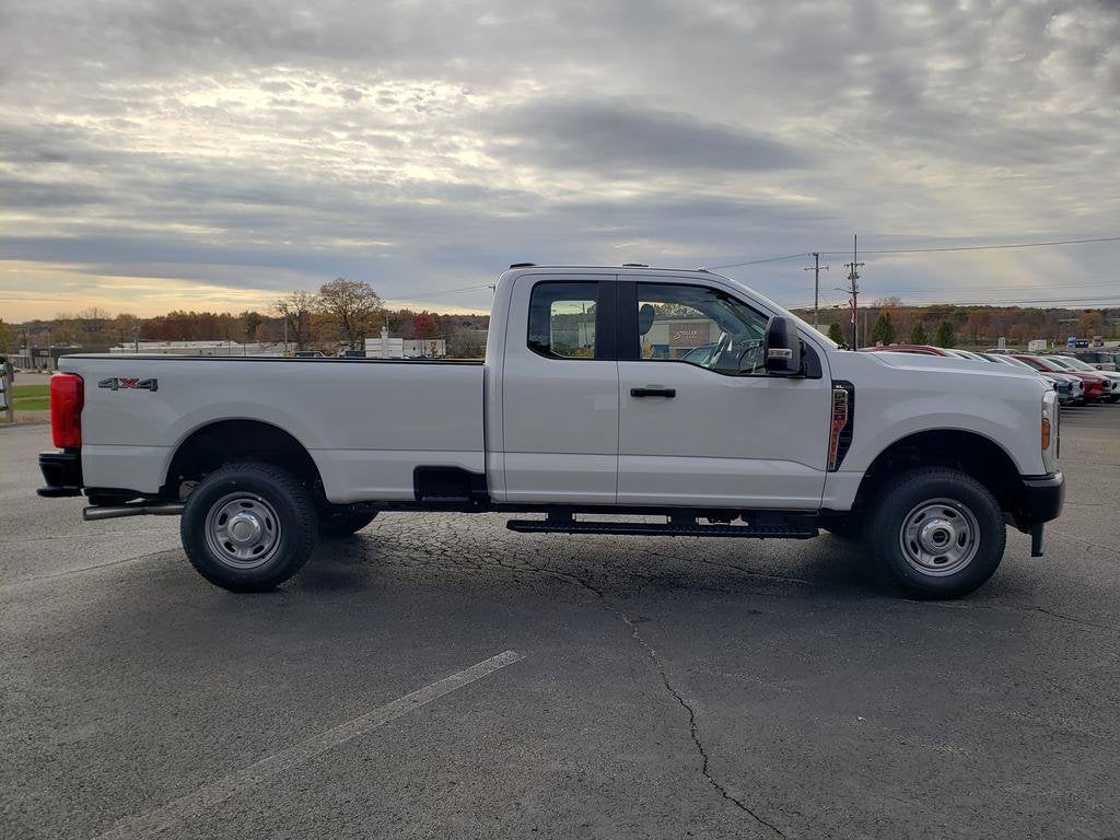 2026 Ford Super Duty F-250 SRW XL 4WD SuperCab 8' Box