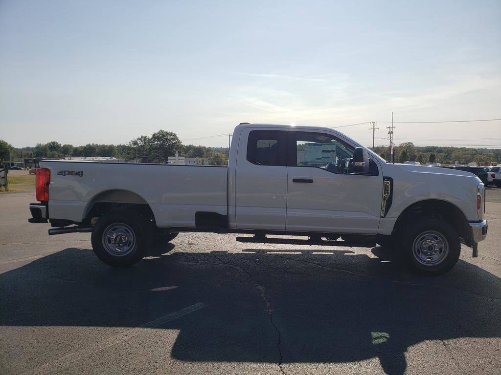 2026 Ford Super Duty F-250 SRW XL 4WD SuperCab 8' Box