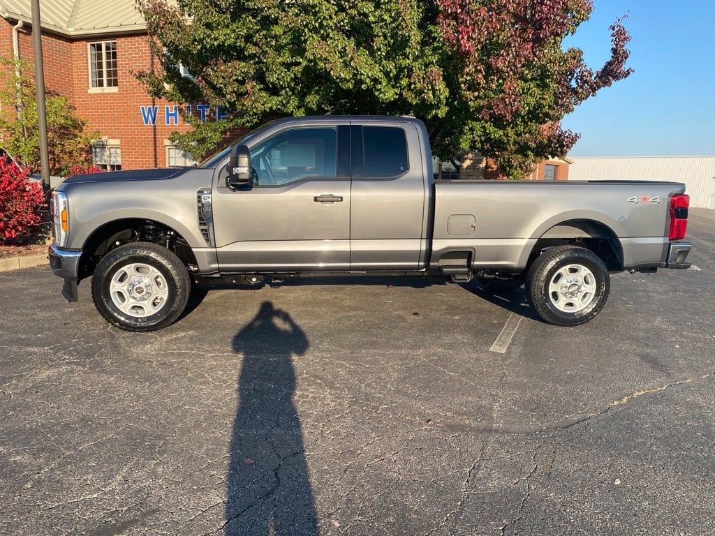 2027 Ford F-250SD XLT