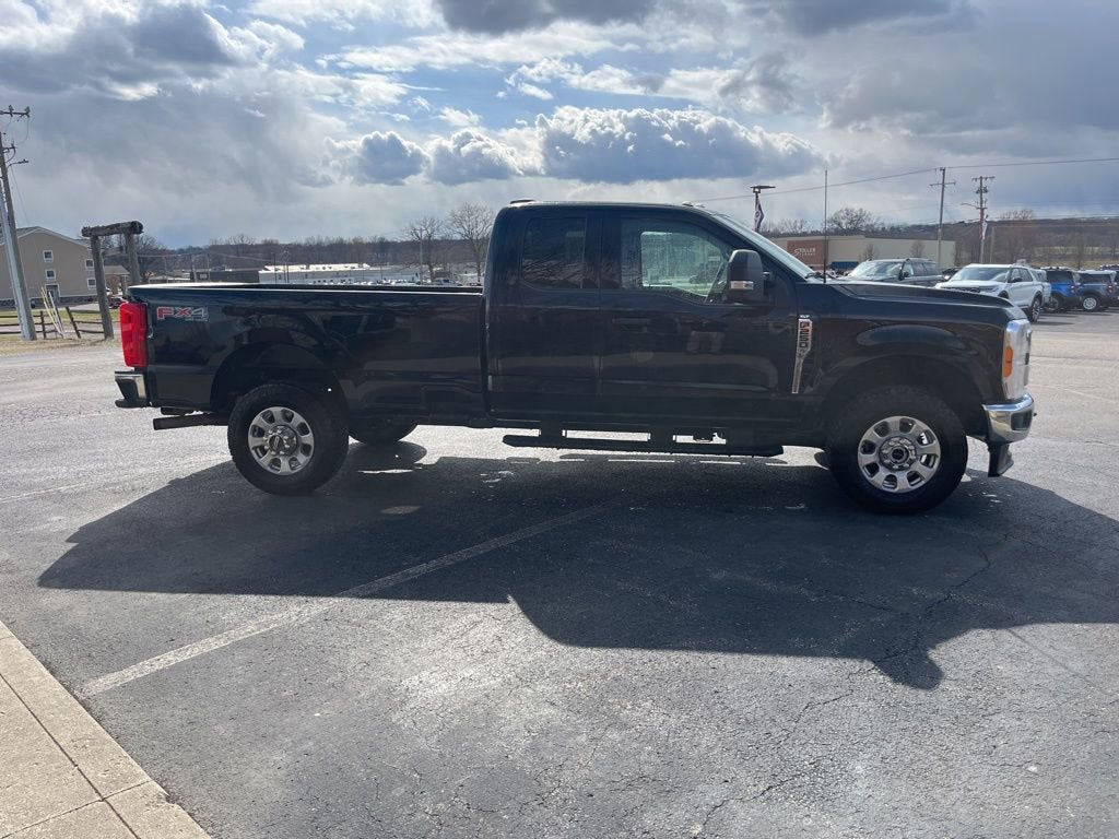 2023 Ford Super Duty F-250 SRW XLT