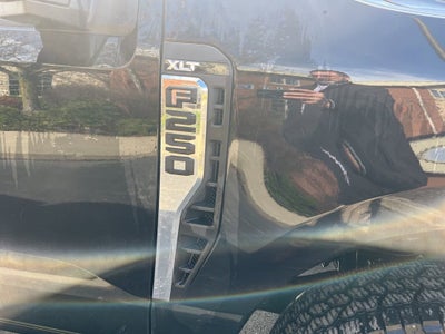 2023 Ford Super Duty F-250 SRW XLT