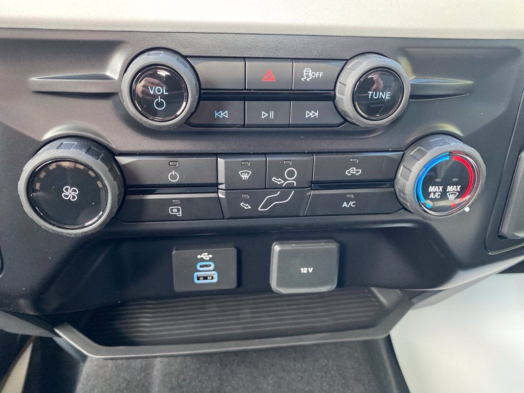 2027 Ford F-250SD XLT