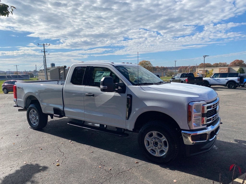 2027 Ford F-250SD XLT