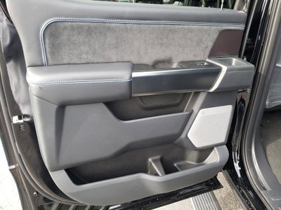 2026 Ford Super Duty F-250 SRW Platinum 4WD Crew Cab 8' Box