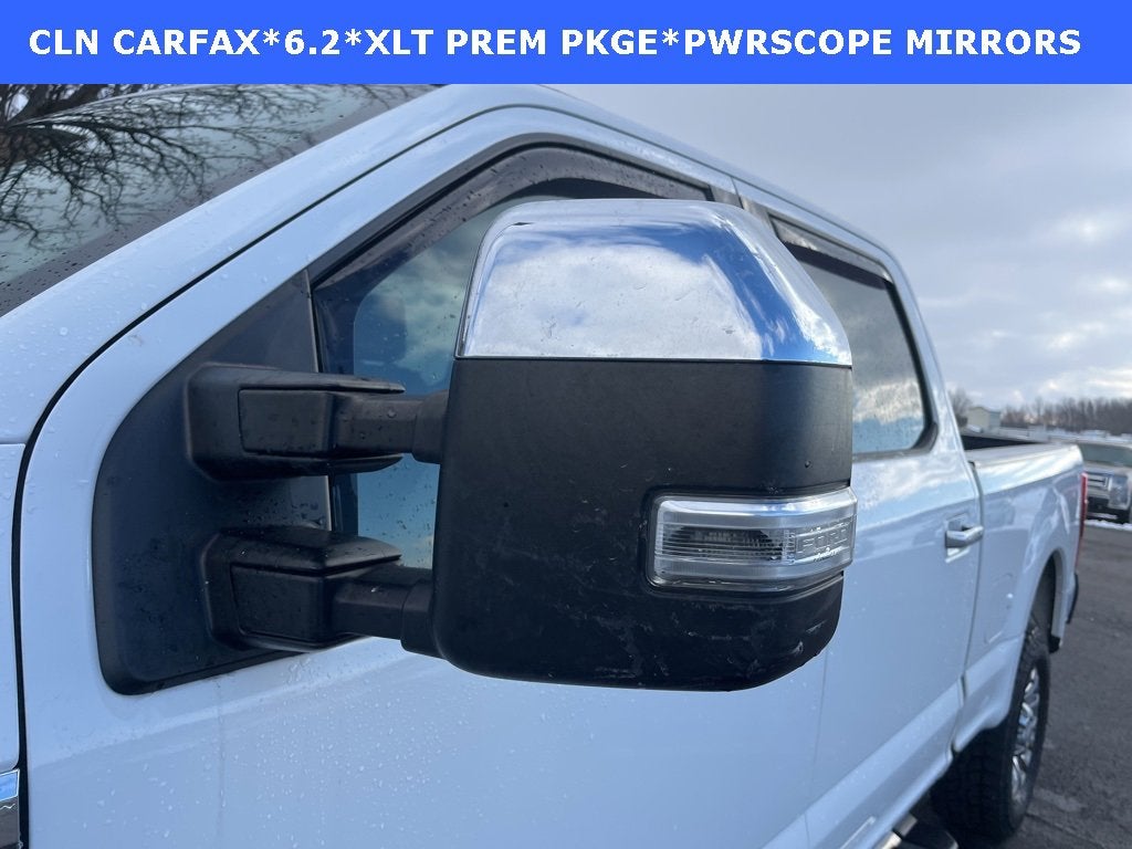 2021 Ford Super Duty F-350 SRW XLT 4WD Crew Cab 6.75' Box