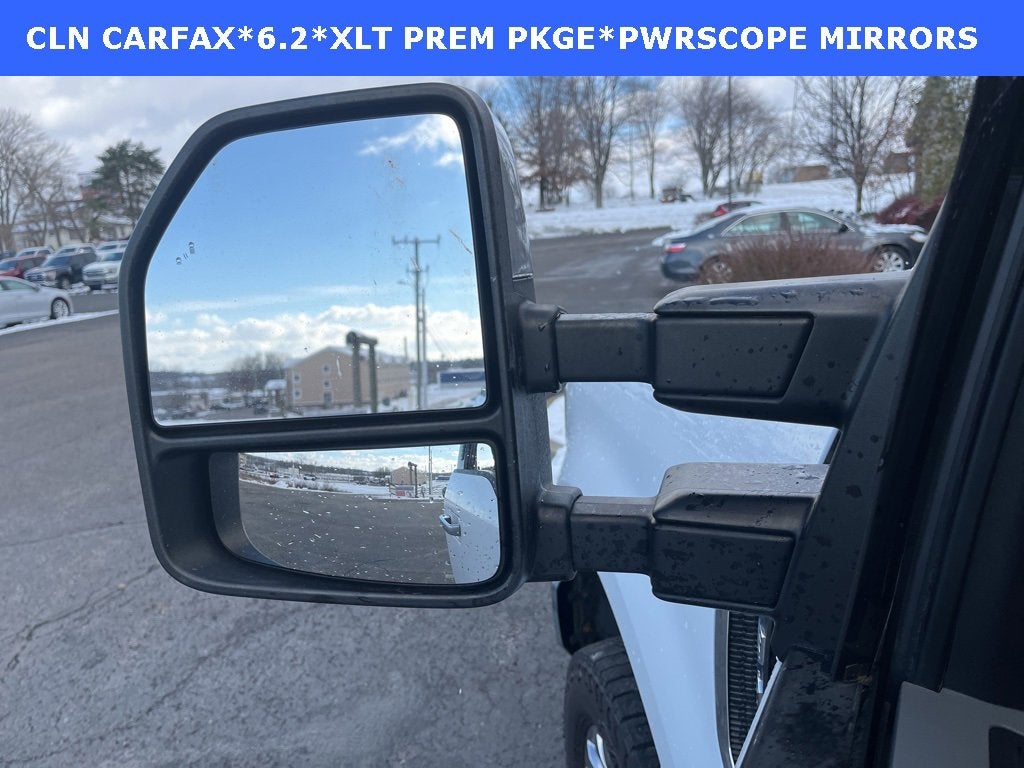 2021 Ford Super Duty F-350 SRW XLT 4WD Crew Cab 6.75' Box