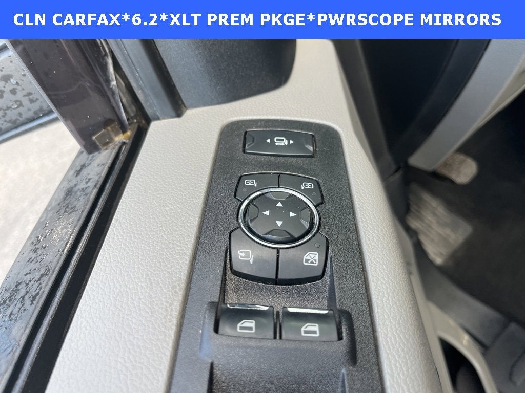 2021 Ford Super Duty F-350 SRW XLT 4WD Crew Cab 6.75' Box