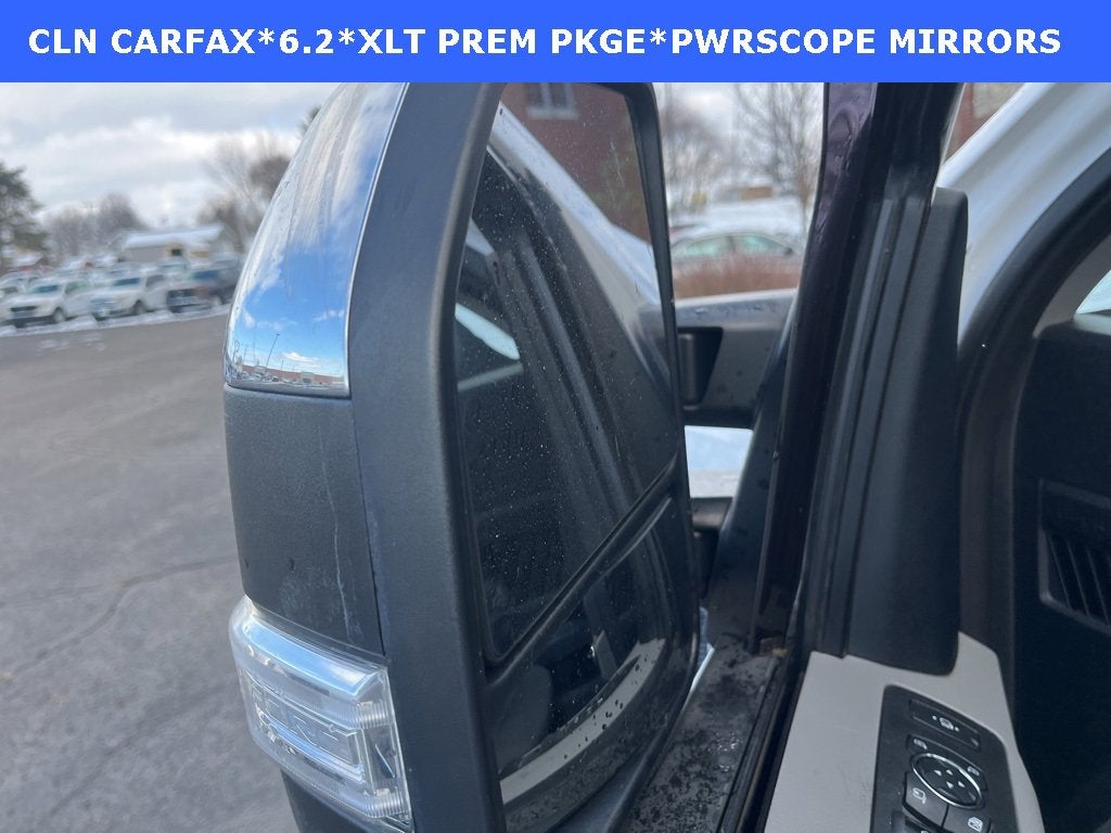 2021 Ford Super Duty F-350 SRW XLT 4WD Crew Cab 6.75' Box