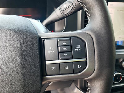 2026 Ford Super Duty F-350 SRW LARIAT 4WD Crew Cab 8' Box