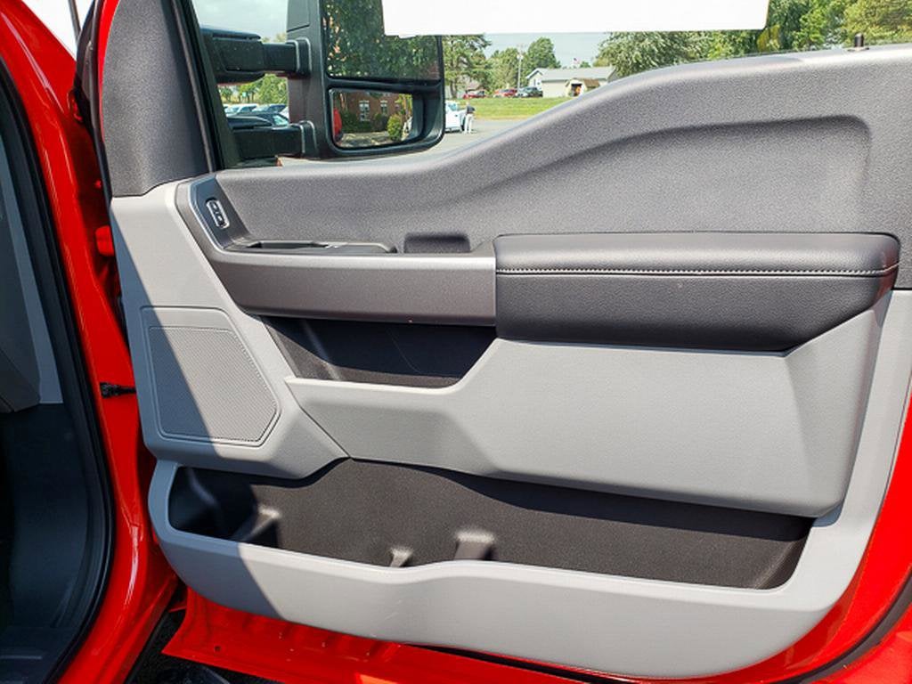 2026 Ford Super Duty F-350 SRW XL 4WD Crew Cab 8' Box