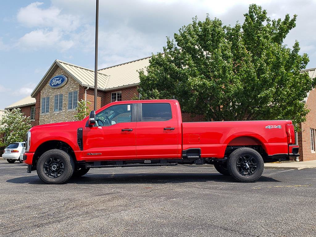 2026 Ford Super Duty F-350 SRW XL 4WD Crew Cab 8' Box