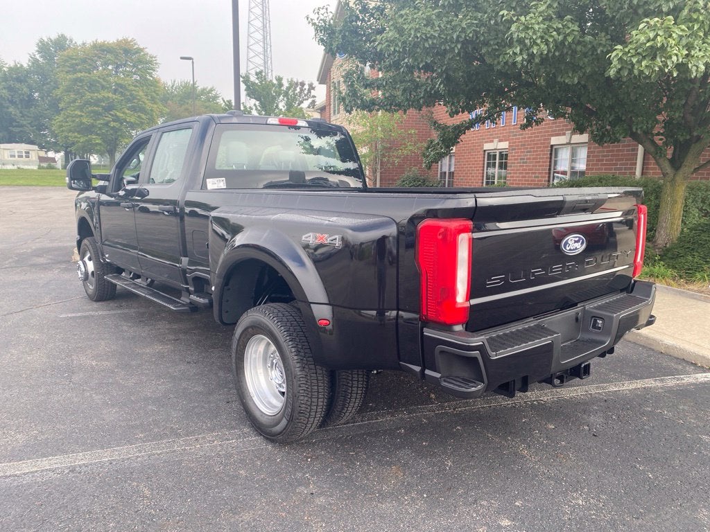 2027 Ford F-350SD XL DRW
