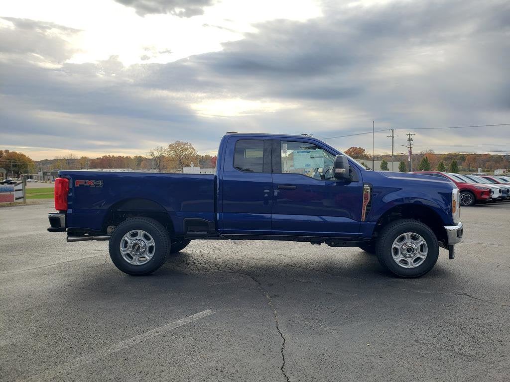 2026 Ford Super Duty F-350 SRW XLT 4WD SuperCab 6.75' Box