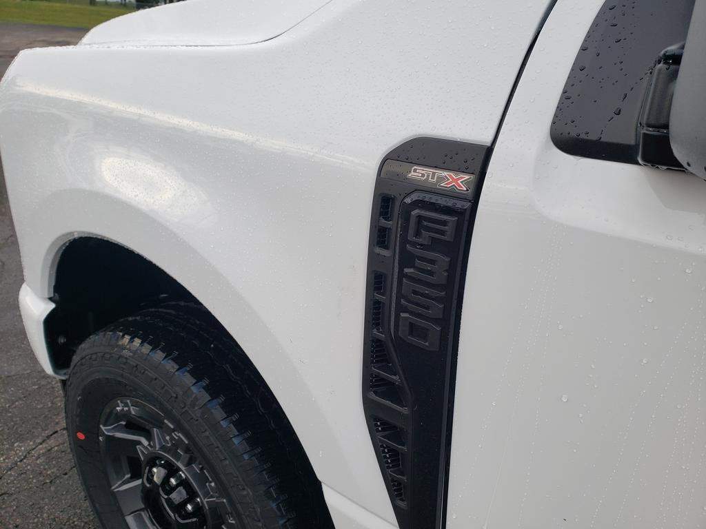 2026 Ford Super Duty F-350 SRW XL 4WD SuperCab 8' Box