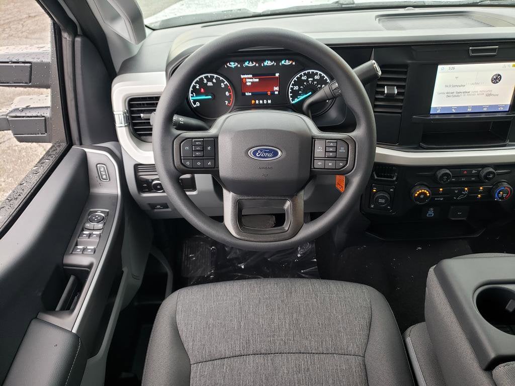 2026 Ford Super Duty F-350 SRW XL 4WD SuperCab 8' Box