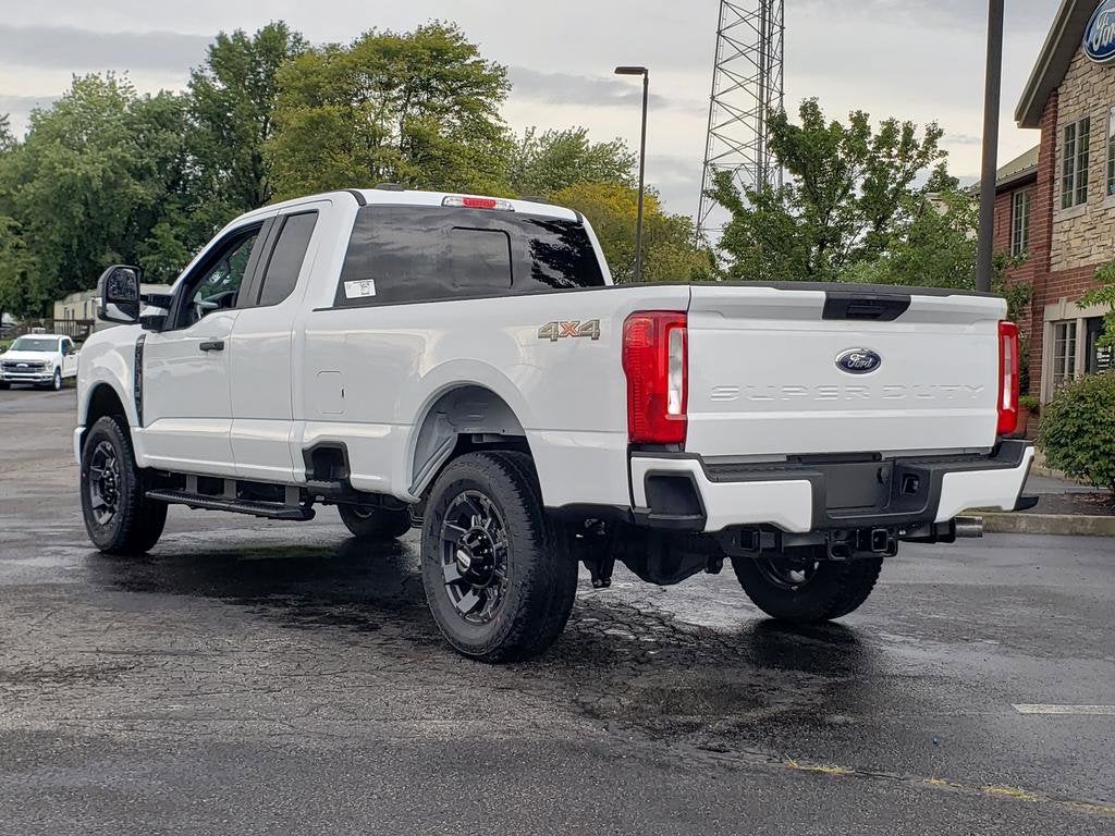 2026 Ford Super Duty F-350 SRW XL 4WD SuperCab 8' Box