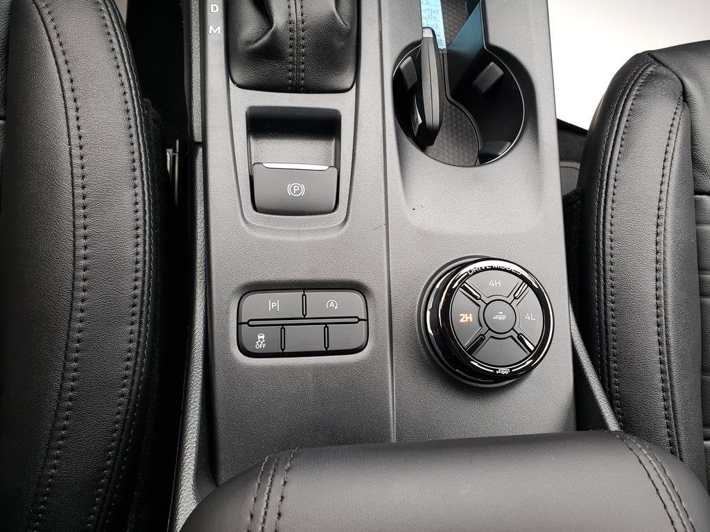 2025 Ford Ranger LARIAT 4WD SuperCrew 5' Box