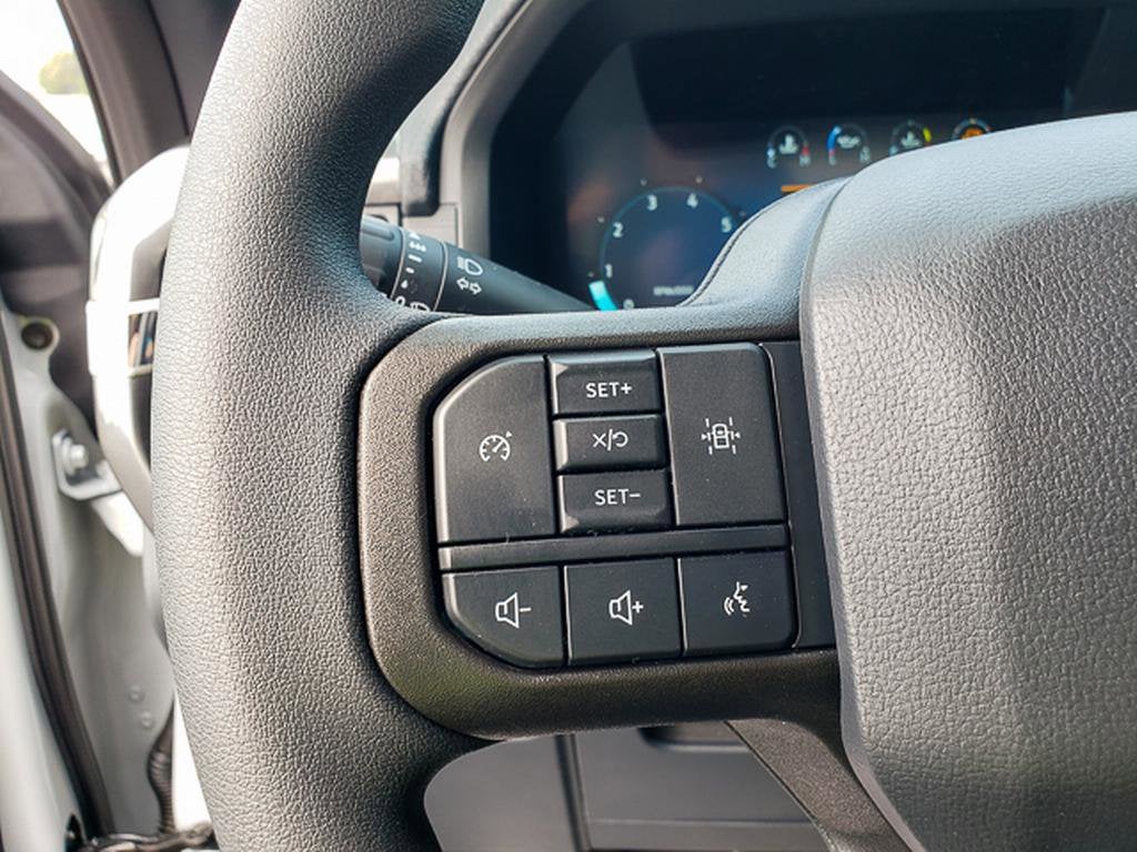 2025 Ford F-150 STX 4WD SuperCrew 5.5' Box