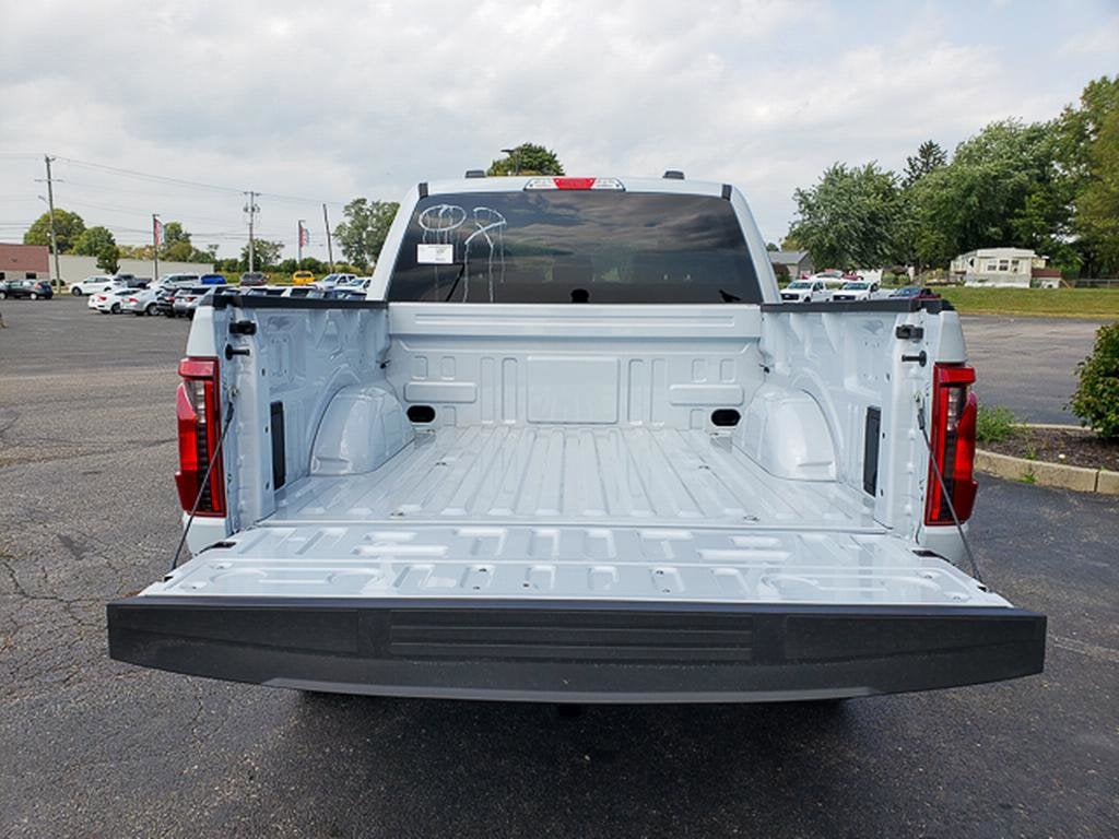 2025 Ford F-150 STX 4WD SuperCrew 5.5' Box