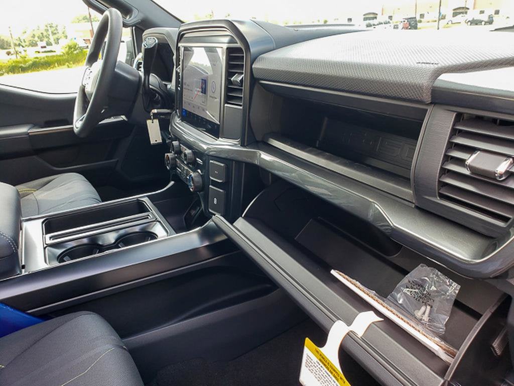 2025 Ford F-150 STX 4WD SuperCrew 5.5' Box