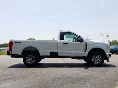 2025 Ford Super Duty F-350 SRW XLT 4WD Reg Cab 8' Box