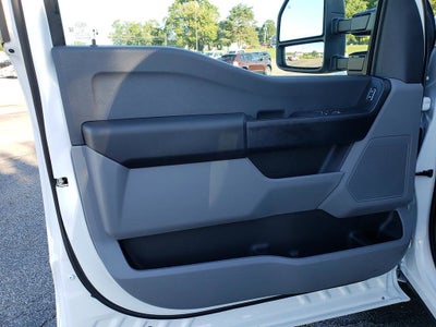 2026 Ford Super Duty F-350 SRW XL 4WD Reg Cab 8' Box