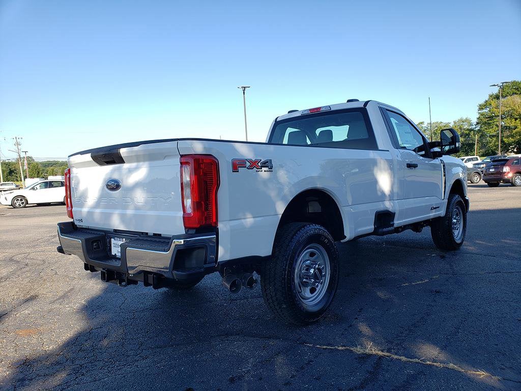 2026 Ford Super Duty F-350 SRW XL 4WD Reg Cab 8' Box