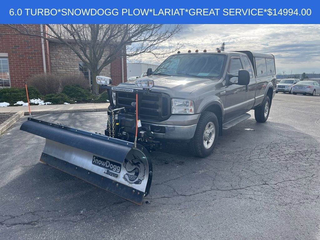 2005 Ford Super Duty F-350 SRW Lariat