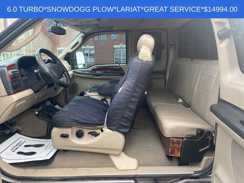 2005 Ford Super Duty F-350 SRW Lariat