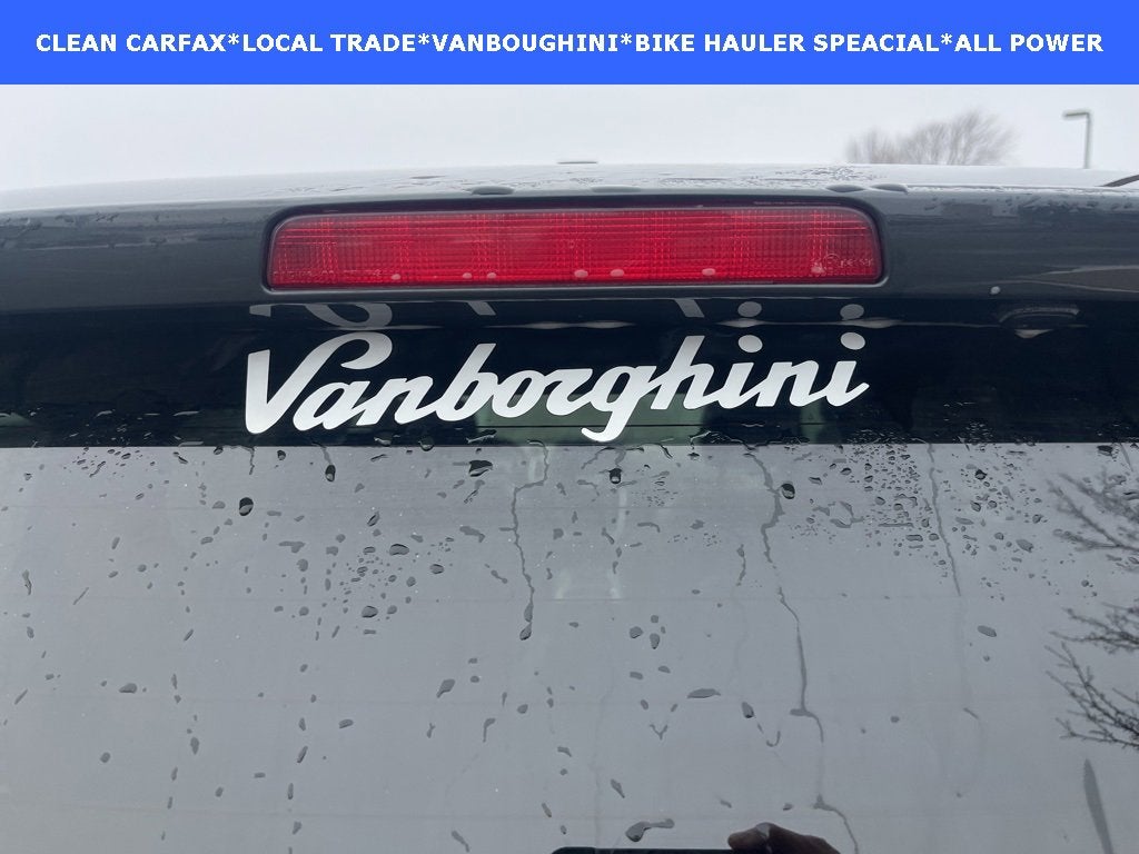 2012 Chrysler Town & Country Touring