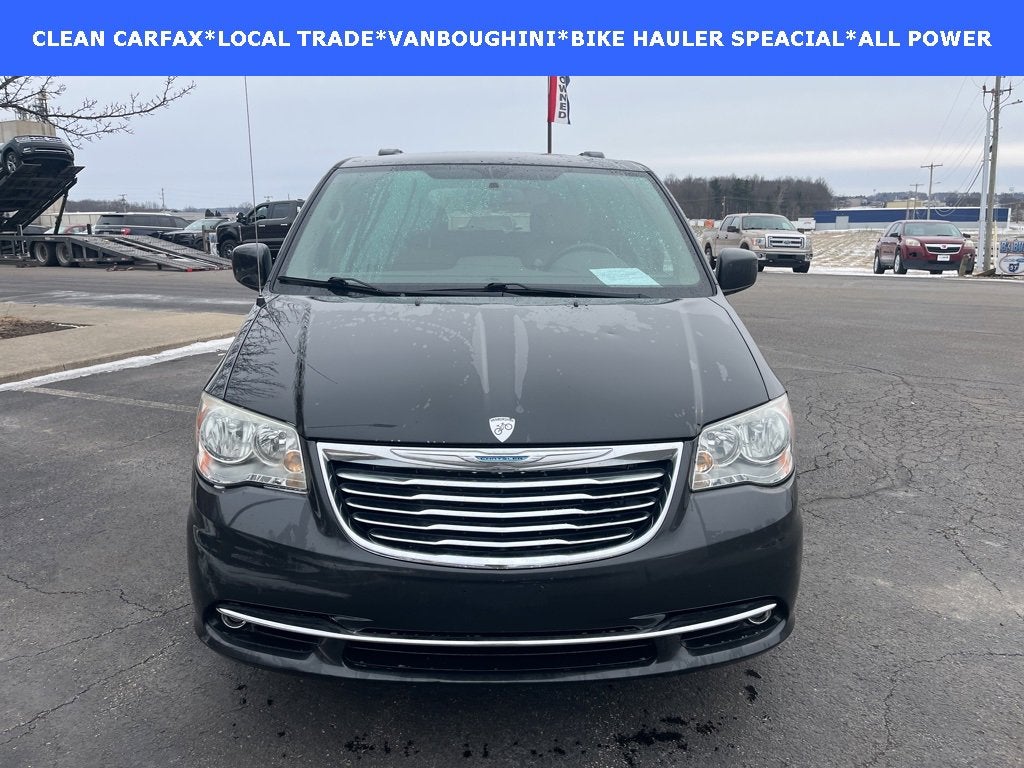 2012 Chrysler Town & Country Touring