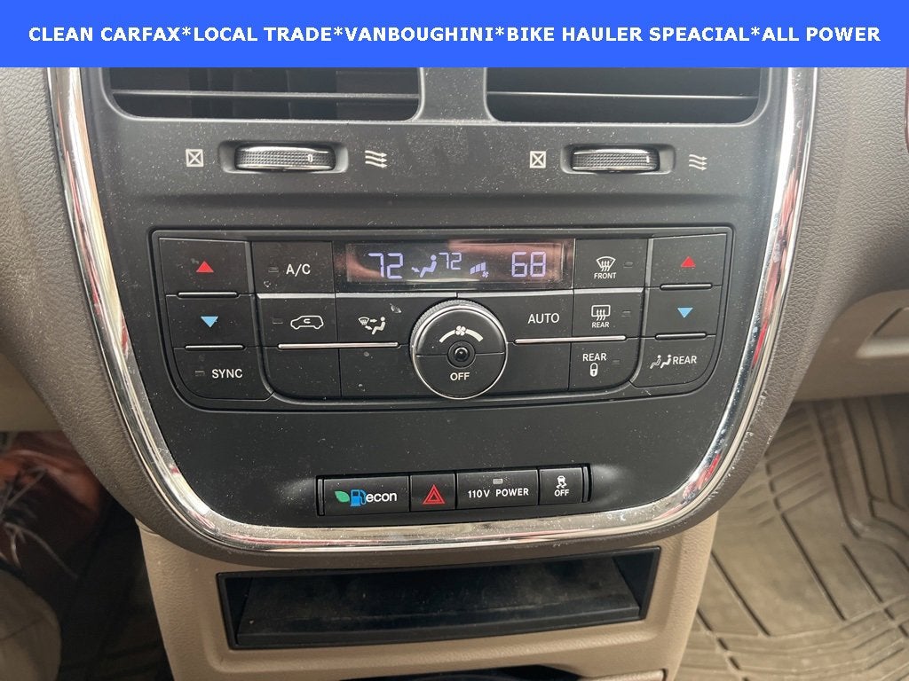 2012 Chrysler Town & Country Touring