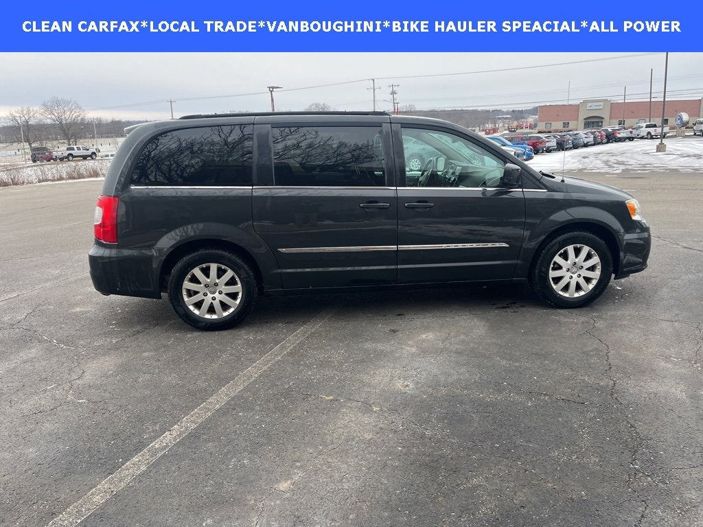 2012 Chrysler Town & Country Touring
