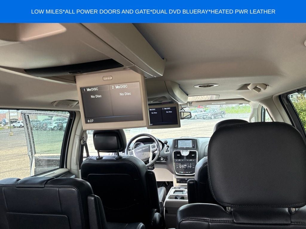 2013 Chrysler Town & Country Touring-L