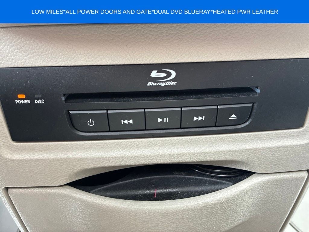 2013 Chrysler Town & Country Touring-L