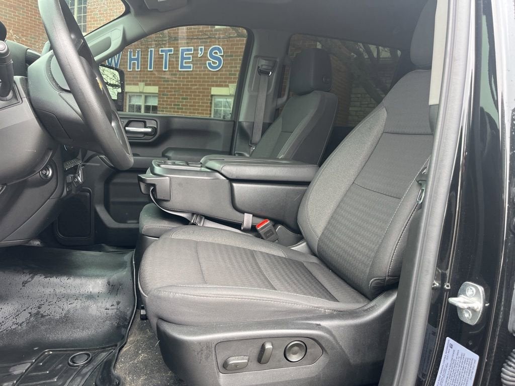 2024 Chevrolet Silverado 2500HD Custom