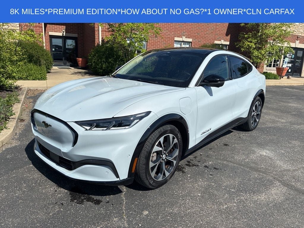 2023 Ford Mustang-Mach-e Premium's photo