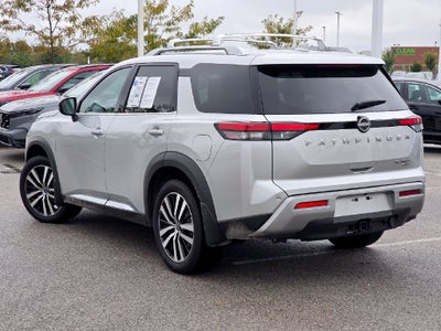 2023 Nissan Pathfinder Platinum