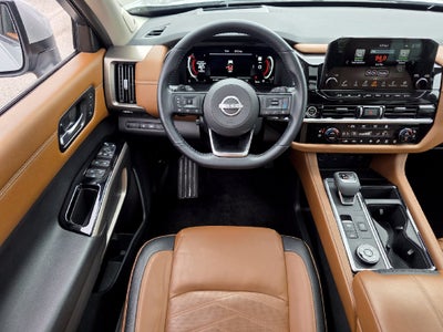 2023 Nissan Pathfinder Platinum